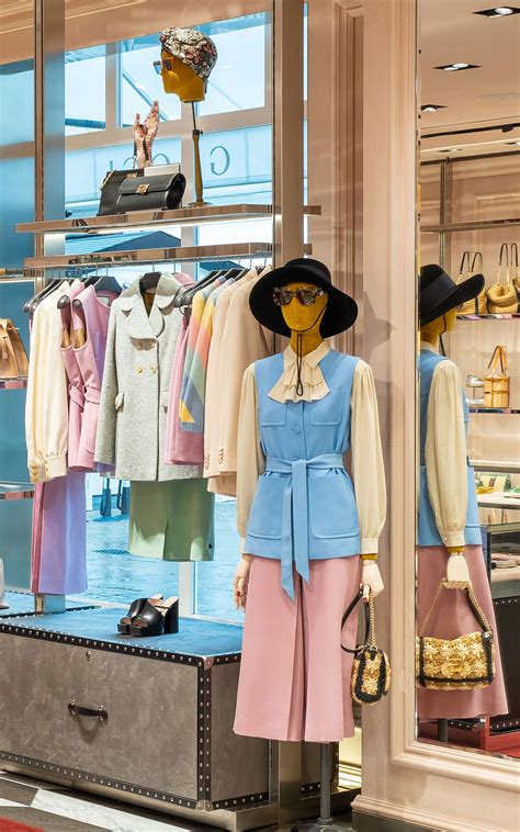 gucci bicester village outlet